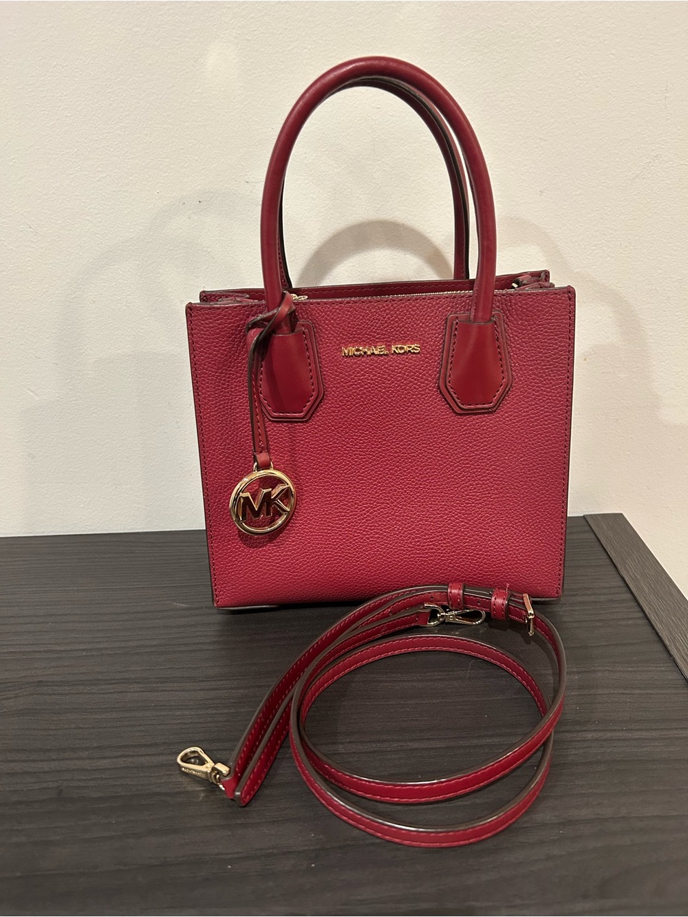 Michael Kors Mercer Medium Pebbled Leather Crossbody Bag EUC